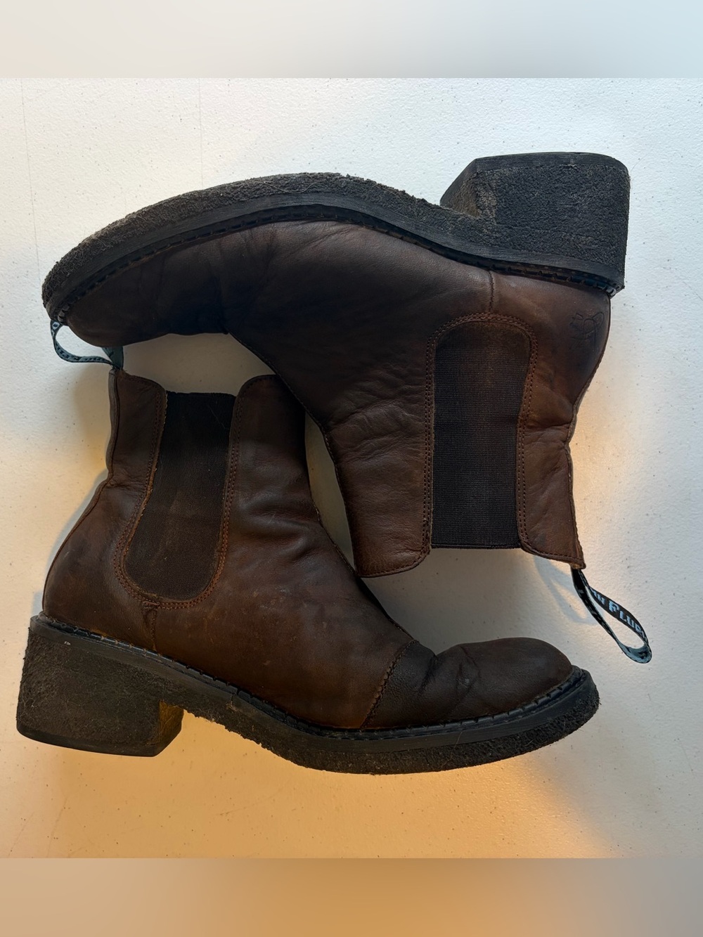 John Fluevog Brown Leather Pull-On Chelsea Ankle Boots Womens Size 8.5 Fall